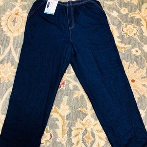 Women’s pull on pants size 14